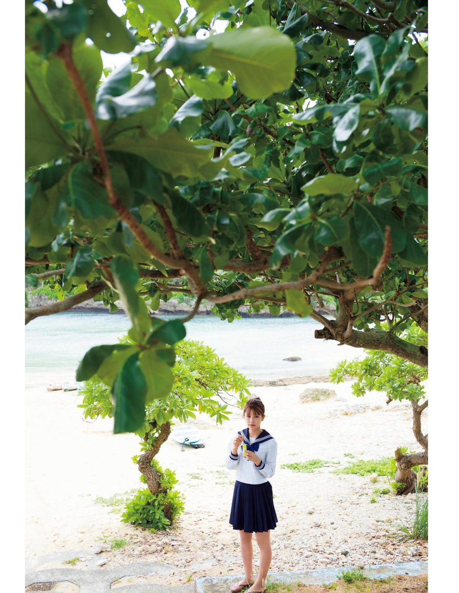 图片[2]-向井地美音1st写真集「胸騒ぎの正体」-绅士图