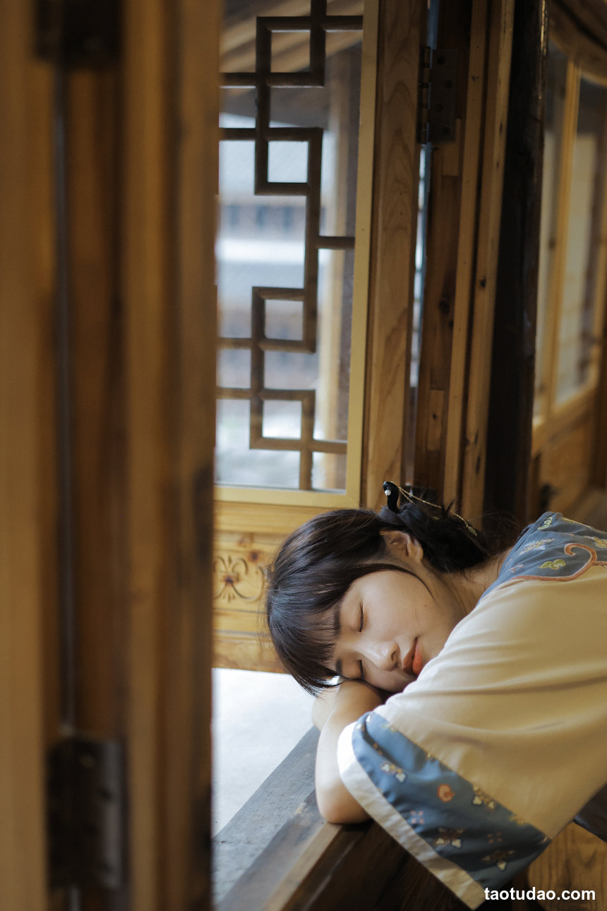 图片[3]-[YITUYU艺图语]2022.07.27 春不晚 蓝胖子-[38+1P／326MB]-绅士图