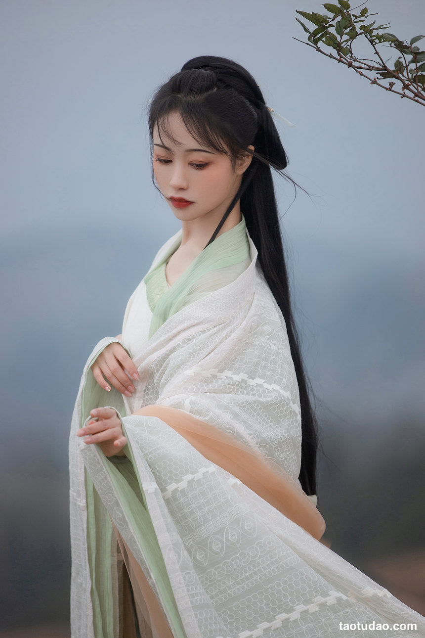 图片[2]-[YITUYU艺图语]2022.04.03 山雾 梨一依[22+1P／279MB]-绅士图