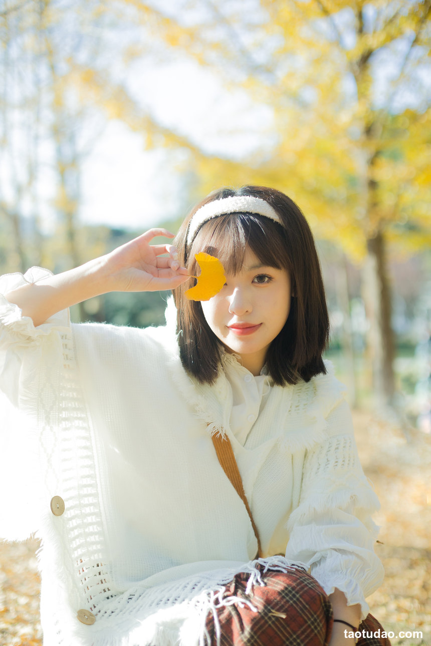 图片[2]-[YITUYU艺图语]2022.09.25 我觉得秋天好像要来了 睡饱了吗[33+1P／353MB]-绅士图