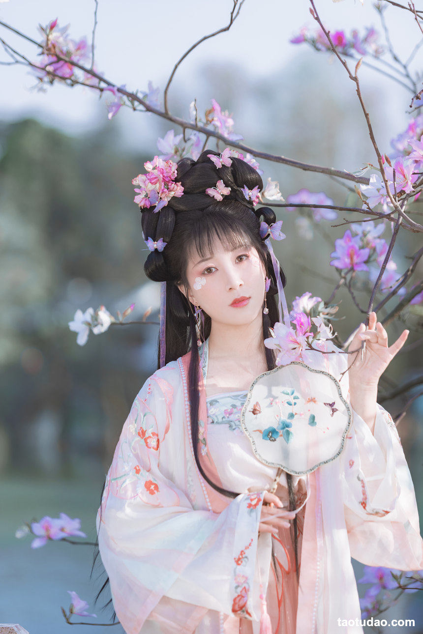 图片[2]-[YITUYU艺图语]2022.05.22 春日宴 V[31+1P／277MB]-绅士图