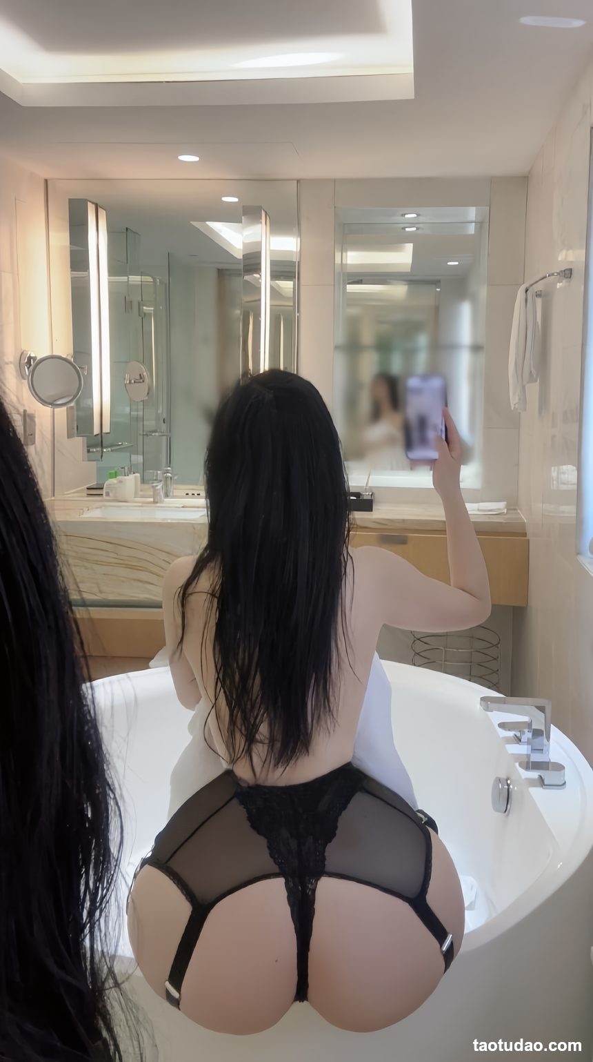 图片[3]-俏妞qiaoniuTT – 束带丝袜蜜桃臀[44P-235MB]-绅士图