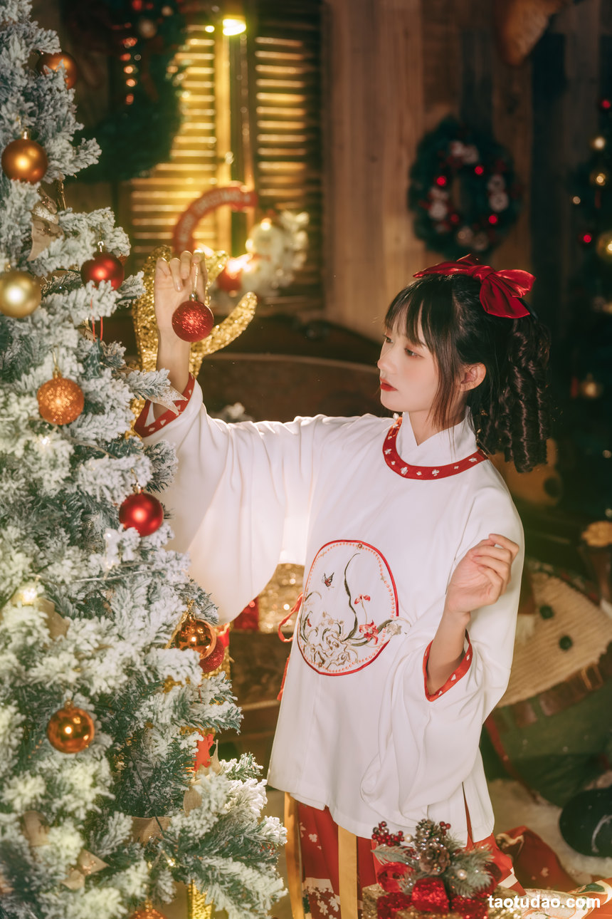 图片[4]-[YITUYU艺图语]2022.12.27 汉洋折衷的圣诞 兔子Zzz不吃胡萝卜[28+1P／194MB]-绅士图