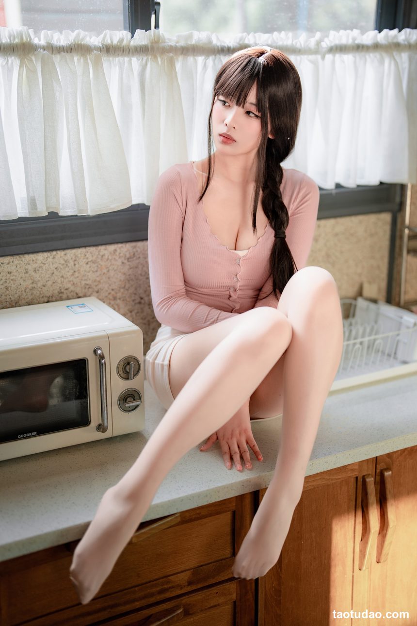 轩萧学姐人妻2 [121P+1V-874MB]-绅士图