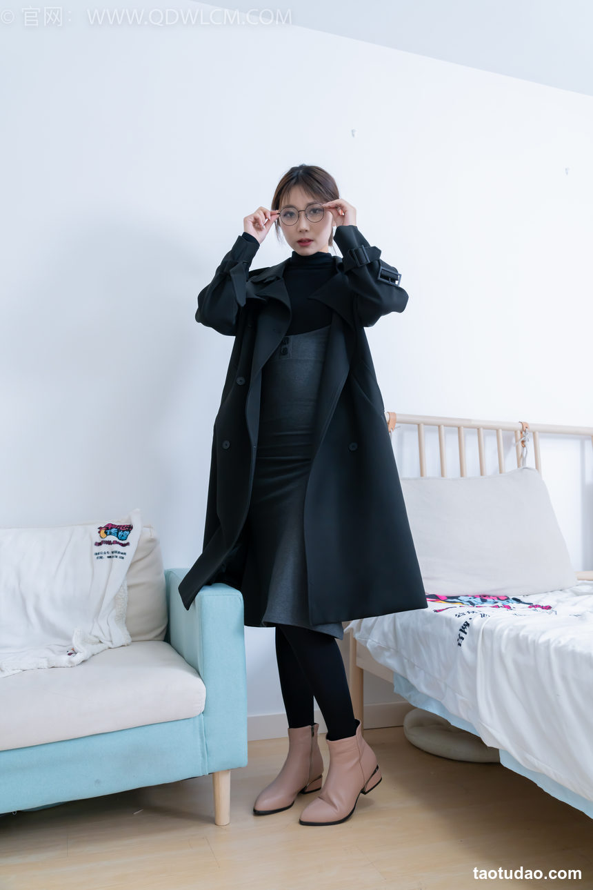 图片[2]-物恋传媒 NO.2247 泡泡-短靴、厚黑丝、皮筋绑脚老头乐挠脚剧情[151P-1V-4.73G]-绅士图