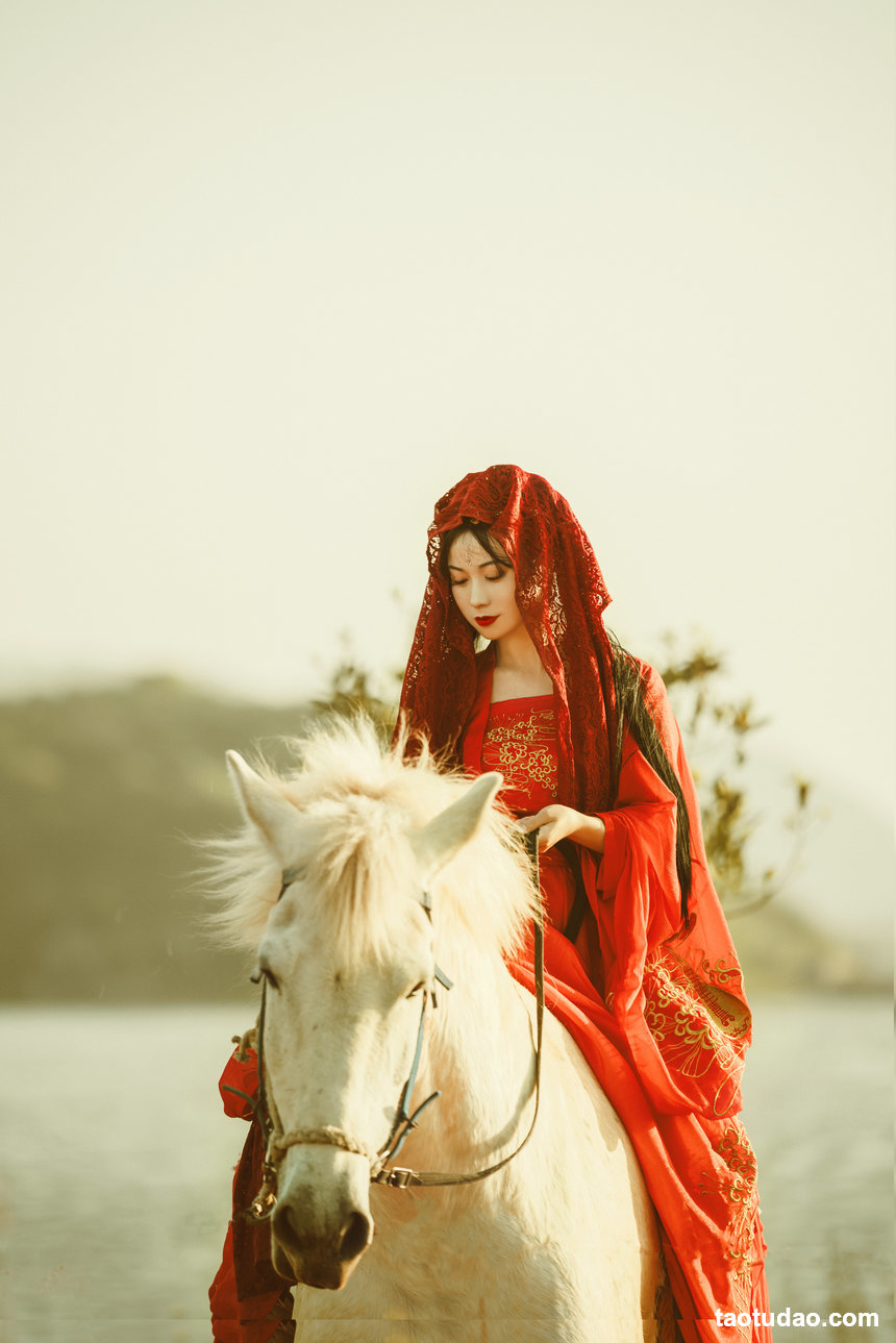 图片[2]-[YITUYU艺图语]2022.03.31 思美人 笑笑[34+1P／344MB]-绅士图