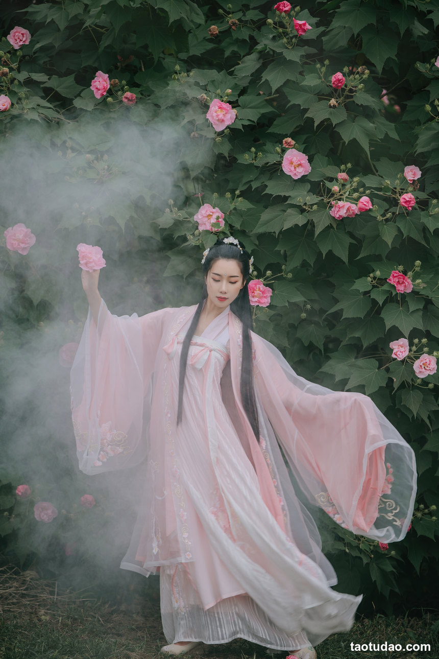 图片[3]-[YITUYU艺图语]2022.05.31 粉蝶 木景抒[21+1P／339MB]-绅士图