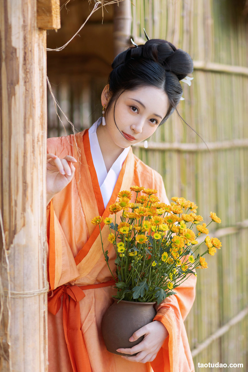 图片[2]-[YITUYU艺图语]2022.04.26 刘兰芝 小温暖想要个大太阳[19+1P／194MB]-绅士图