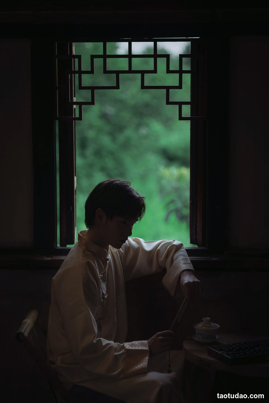 图片[2]-[YITUYU艺图语]2023.02.24 从前 奈何何何啊 [21+1P／221MB]-绅士图