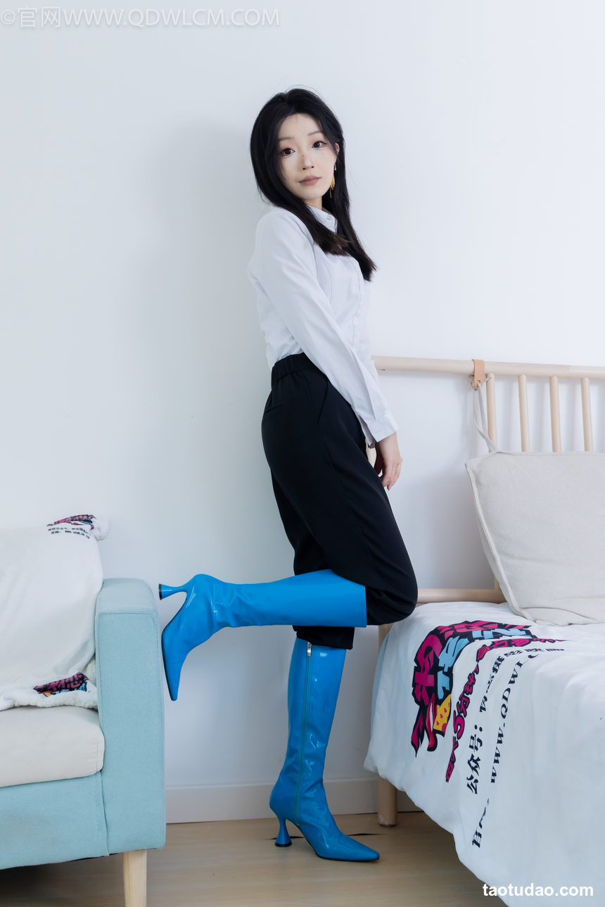 图片[2]-物恋传媒 NO.2267 嘟嘟-高跟长靴（大量）、薄黑丝（脚尖加固款）[238P-1V-6.76G]-绅士图