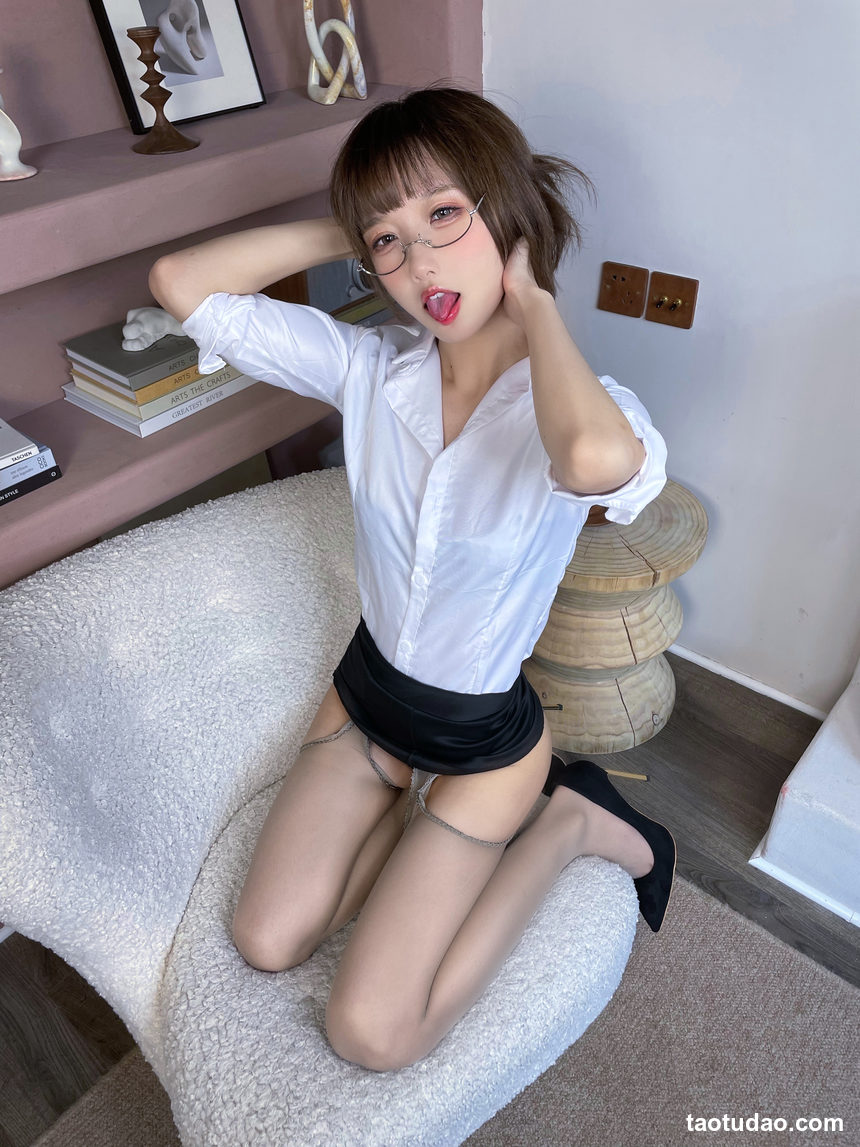 图片[2]-阿包也是兔娘-加冕图-灰丝OL[22P-85MB]-绅士图