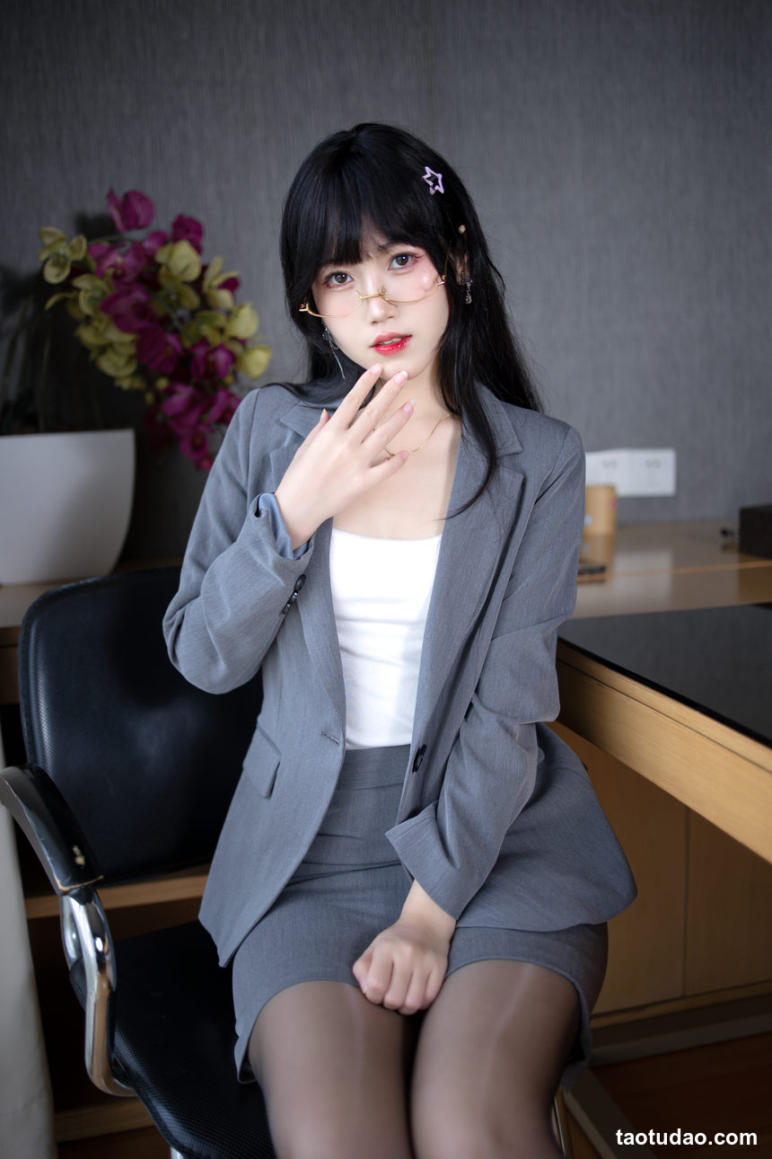 图片[4]-不呆猫 – OL 顶头上司[91P-1V-1.42G]-绅士图