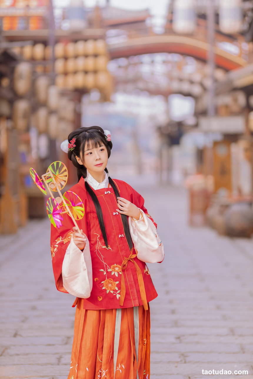 图片[2]-[YITUYU艺图语]2022.10.01 新年快乐 Suky喜欢软绵绵毛茸茸的团子[28+1P／305MB]-绅士图