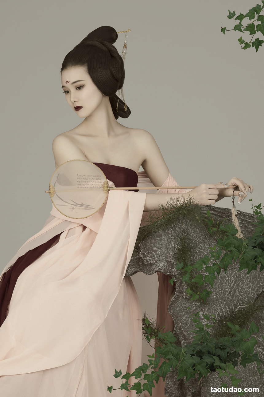 图片[2]-[YITUYU艺图语]2022.02.03 折轻扇 欣宝[22+1P／257MB]-绅士图