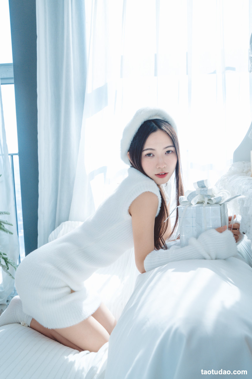 图片[4]-[YITUYU艺图语]2022.02.11 纯白季节 老猪[21+1P／396MB]-绅士图