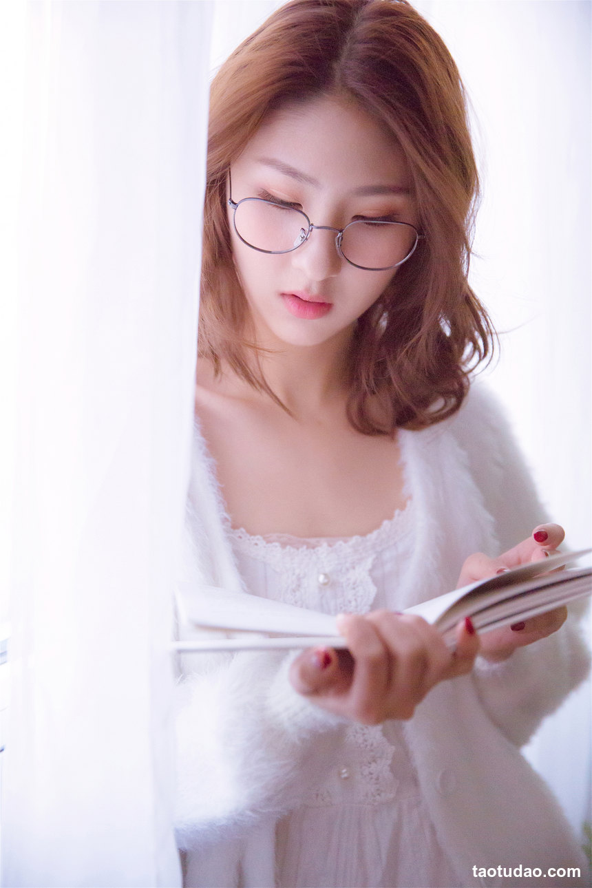 图片[2]-[YALAYI雅拉伊]2021.11.26 NO.1019 美丽的花火[33+1P／236MB]-绅士图