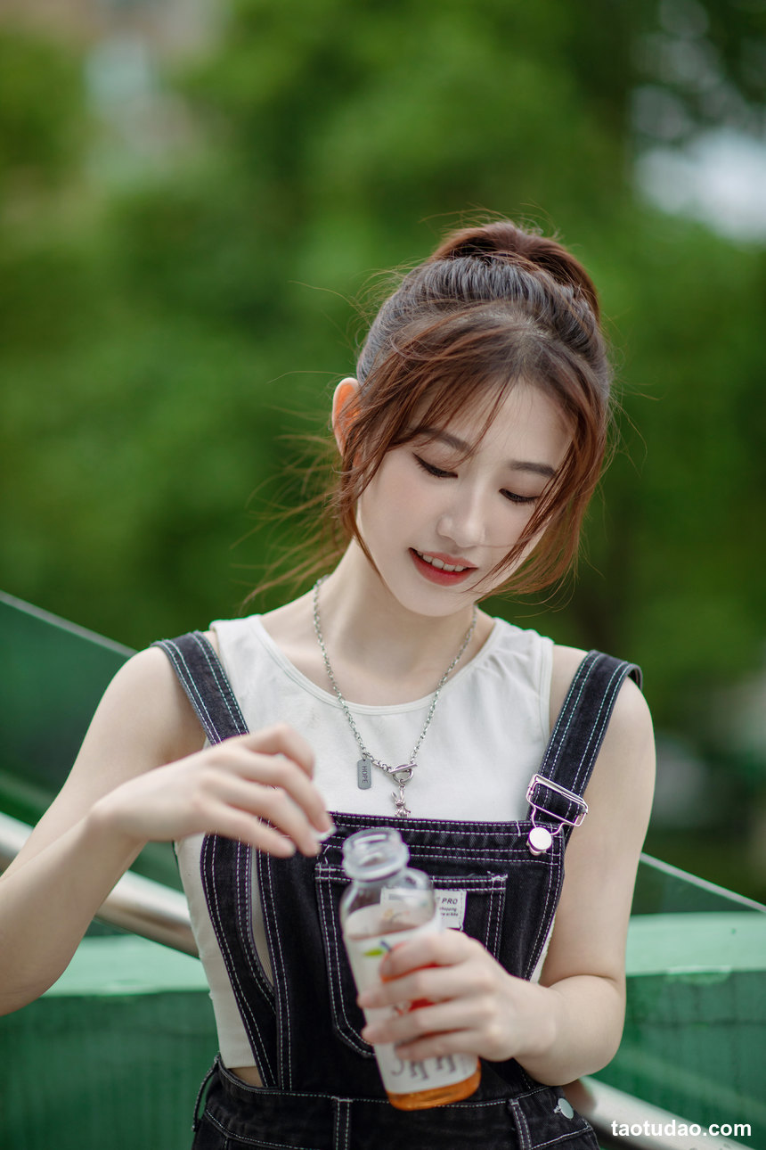 图片[2]-[YITUYU艺图语]2022.07.29 夏日的微风 佩佩[24+1P／342MB]-绅士图