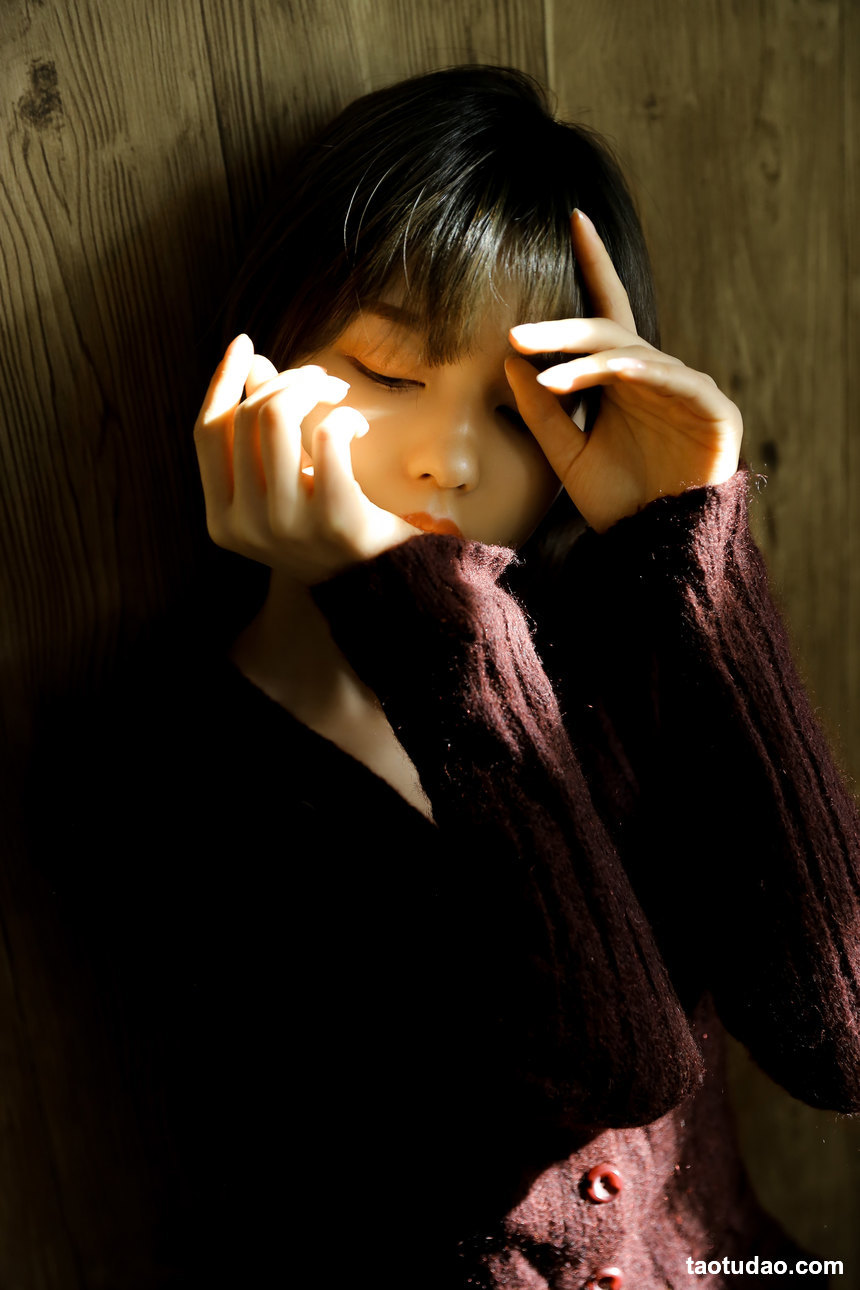 图片[4]-[YITUYU艺图语]2022.06.17 我对这人间 也爱也怀疑 子羲_sissi[28+1P／88.3MB]-绅士图