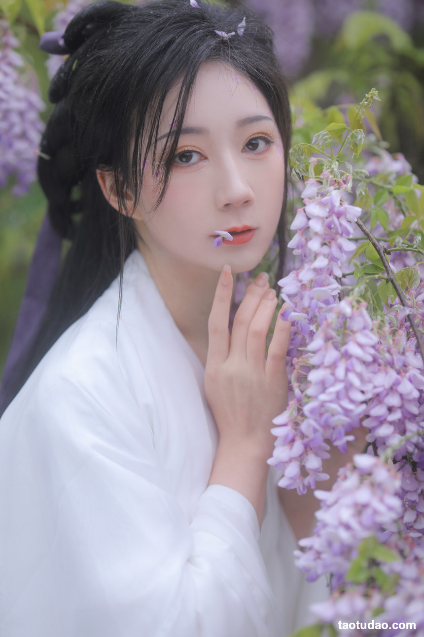 [YITUYU艺图语]2022.04.24 紫藤 文鱼[24+1P／403MB]-艺库