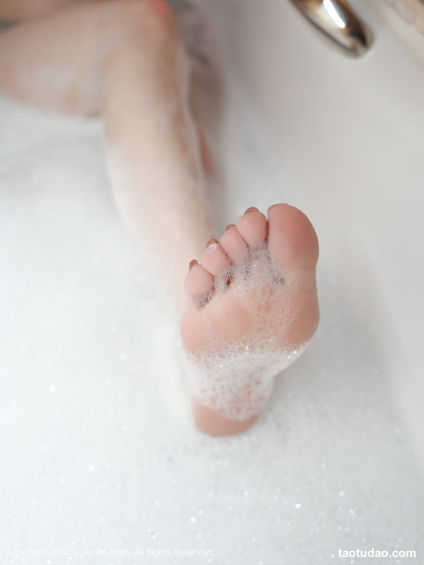 图片[2]-[XiuRen秀人网] 2025.03.19 No.10037 阿汁 [76+1P]-绅士图