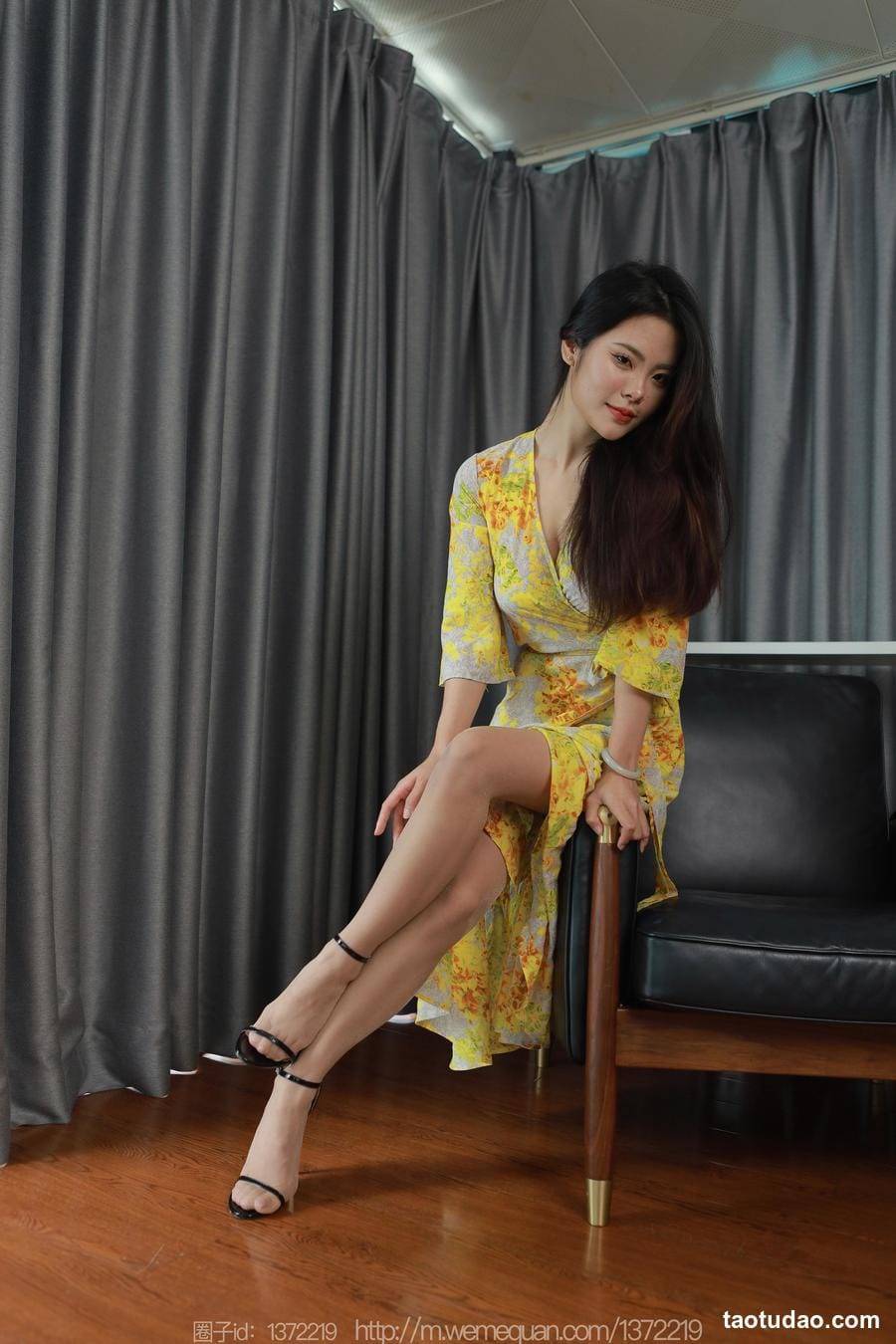 图片[2]-[IESS异思趣向] 2023.08.18 丝享家 1510 兔兔《黄色战袍》[82P-90M]-绅士图