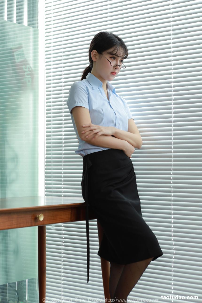 图片[2]-[IESS异思趣向] 2024.06.12 丝享家 1766 小宝《迷人波点》[78P-67.6M]-绅士图