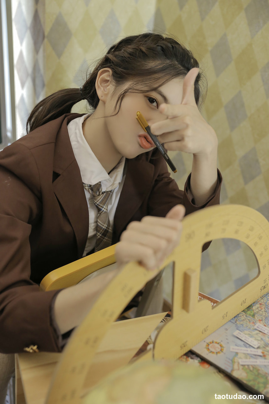 图片[4]-[YITUYU艺图语]2022.07.13 下节课自习 潘珺雅[19+1P／90.3MB]-绅士图