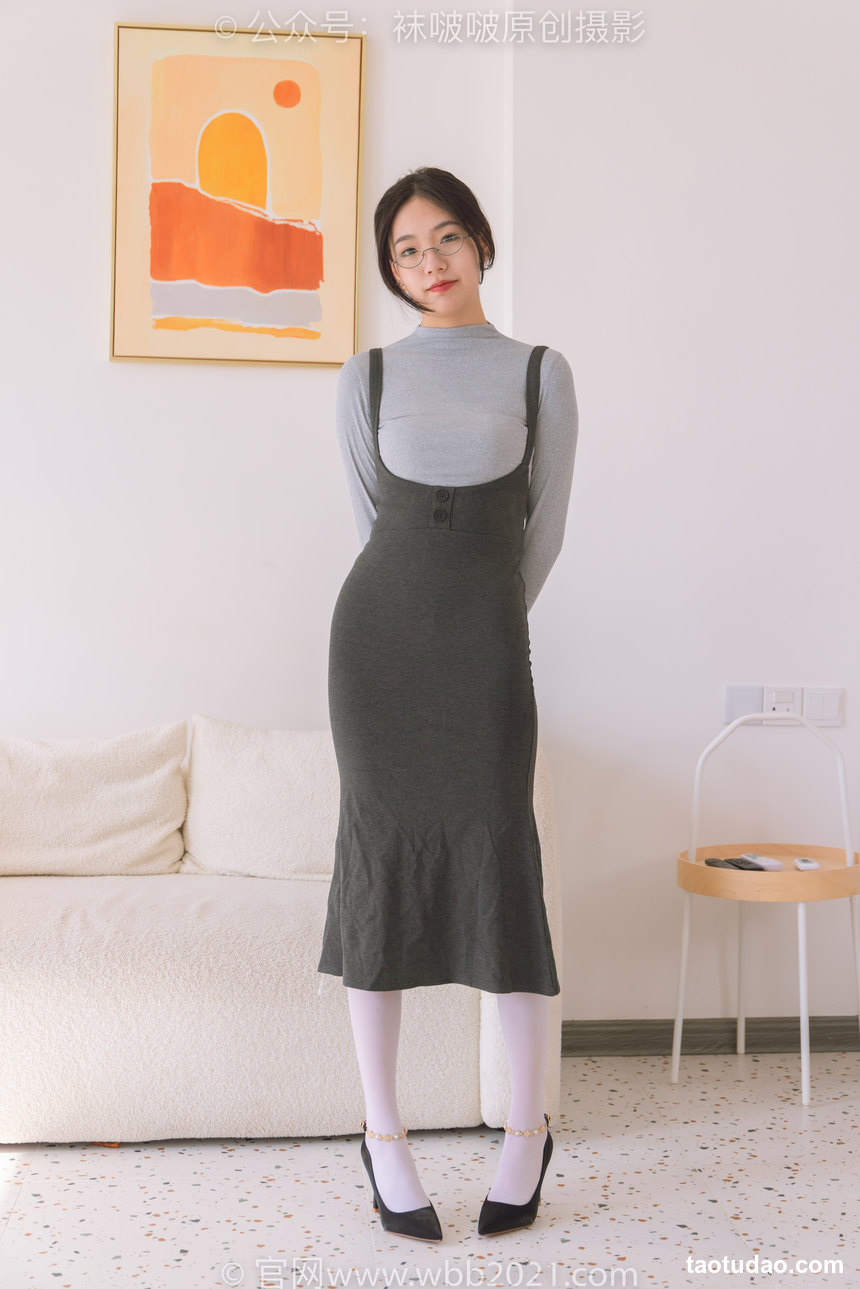 [BoBoSocks袜啵啵]NO.242 小甜豆-高跟鞋、厚白丝[140P+1V／5.69GB]-绅士图