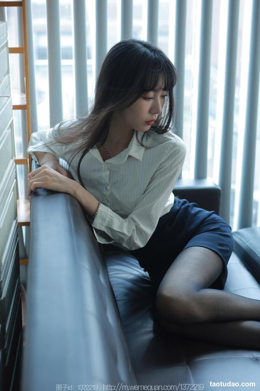 图片[4]-[IESS异思趣向] 2023.08.06 丝享家 1499 团团《光影交错》[84P-90.2M]-绅士图