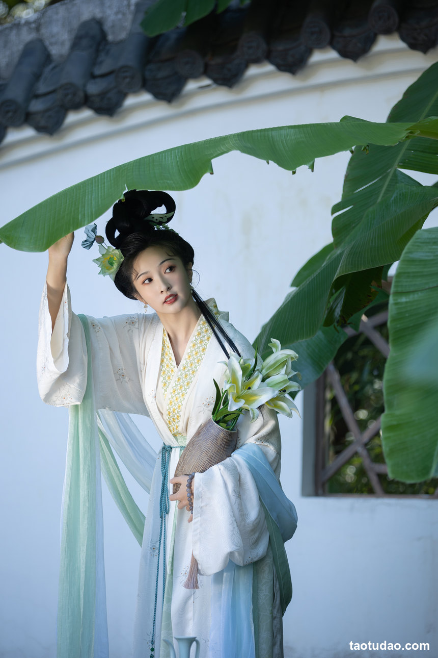 图片[4]-[YITUYU艺图语]2022.11.17 绿了芭蕉 丸子有只猫[33+1P／331MB]-绅士图