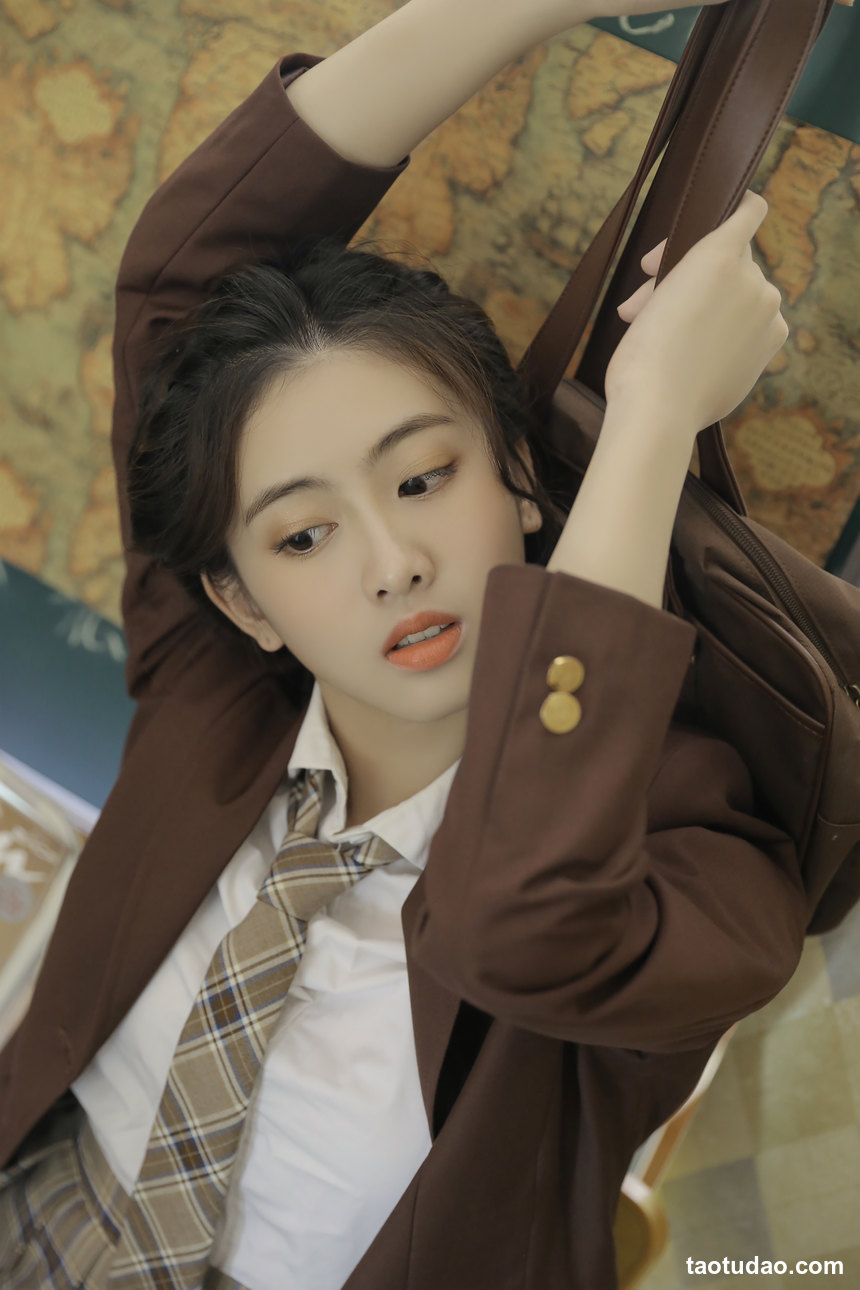 图片[2]-[YITUYU艺图语]2022.07.13 下节课自习 潘珺雅[19+1P／90.3MB]-绅士图