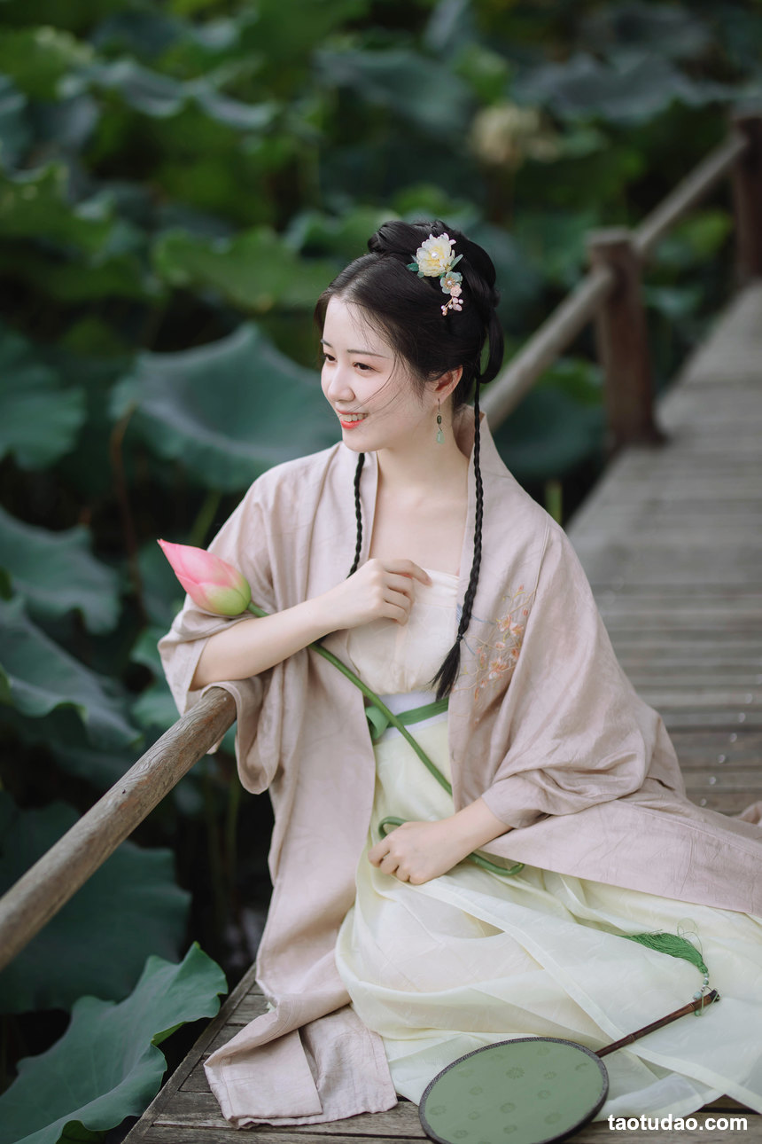 图片[4]-[YITUYU艺图语]2022.02.09 荷叶五寸荷花娇 罗熙[18+1P／90.5MB]-绅士图