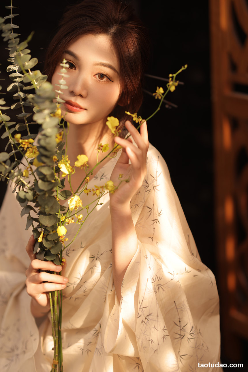 图片[4]-[YITUYU艺图语]2023.01.05 暮色 Juuuudy兒[21+1P／285MB]-绅士图