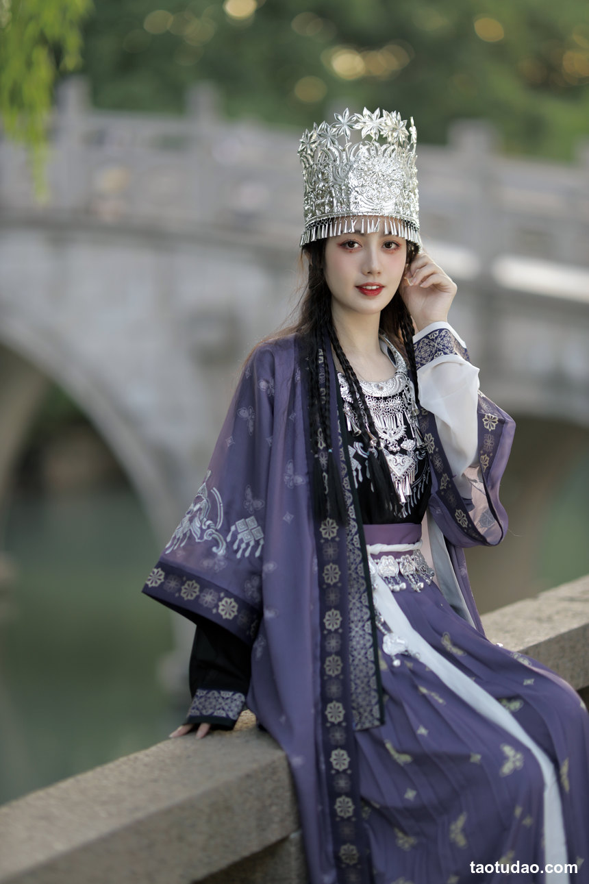 图片[3]-[YITUYU艺图语]2022.10.13 苗疆女子 绫酱MizunoAya[27+1P／343MB]-绅士图