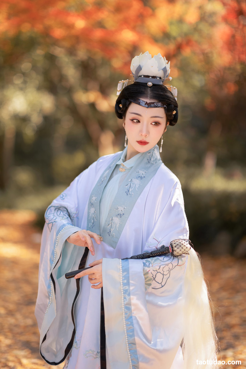 图片[2]-[YITUYU艺图语]2022.02.14 秋意 是真的南渊[24+1P／214MB]-绅士图