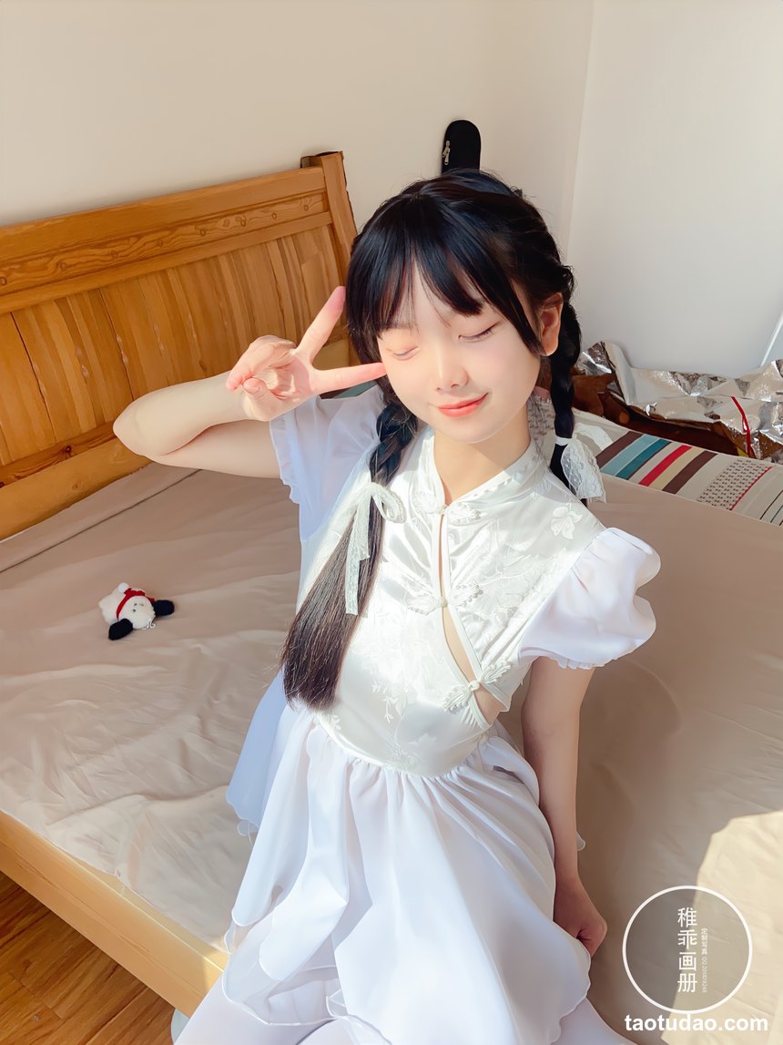 稚乖画册 – NO.16 夜夜 嬉戏 80d白丝 [74P+1V-367MB]-绅士图