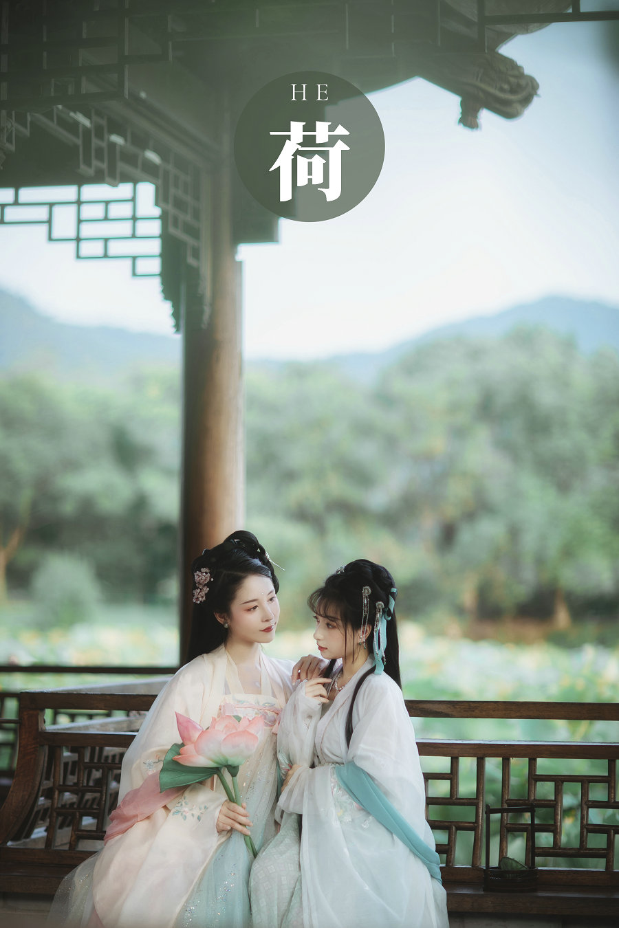 / YITUYU /艺图语 2022.01.03 荷 葵花花花儿 / 20P-112MB / 机构-艺库