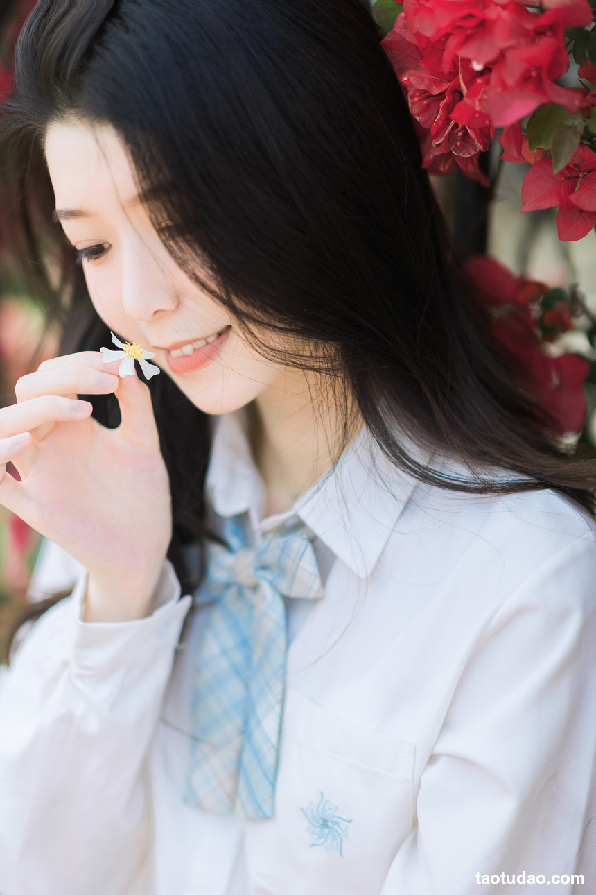 [YITUYU艺图语]2022.05.16 夏天的风 航子就是航子呀[26+1P／238MB]-绅士图